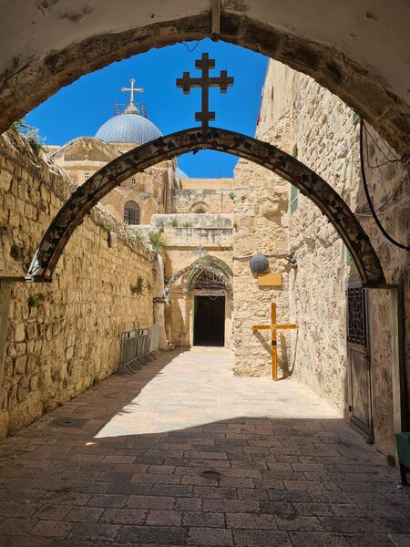 File:CRUX in Jerusalem.jpg